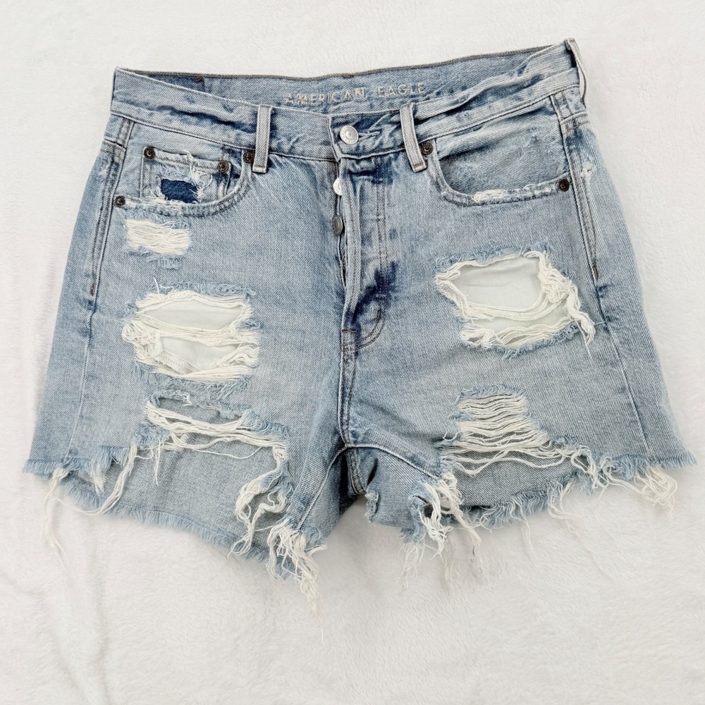 American Eagle 90s Boyfriend Shorts Jorts Womens 4 Light Wash Distressed Denim